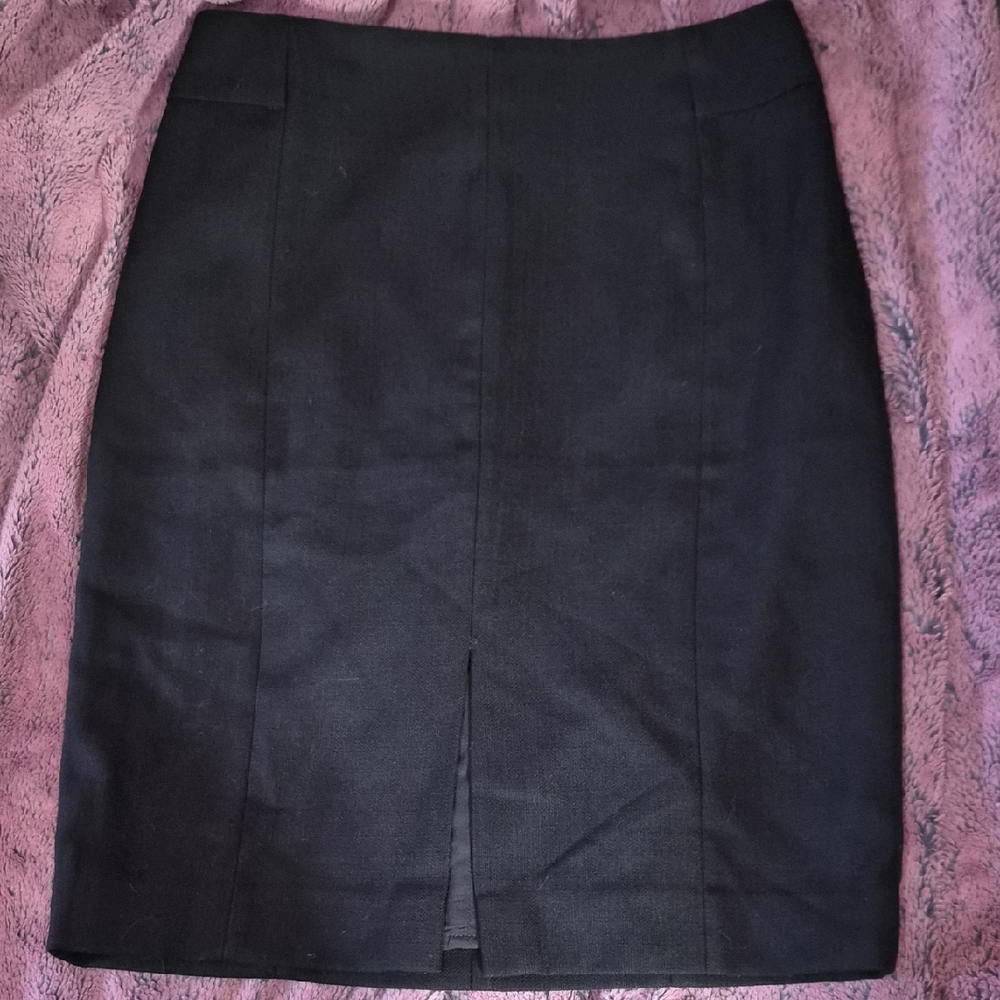 NWOT H&M Dark Navy Blue Pencil Skirt Size 6